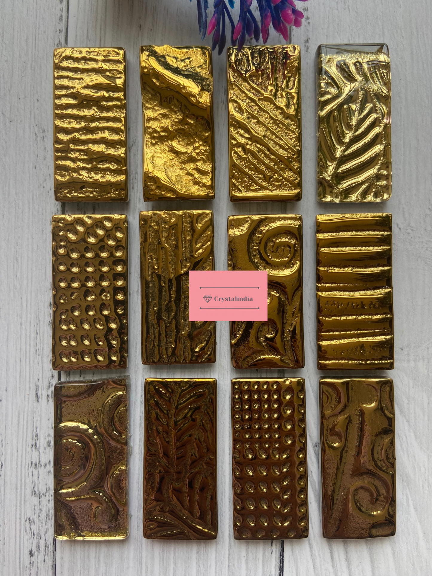 Metallic Biscuit Gold