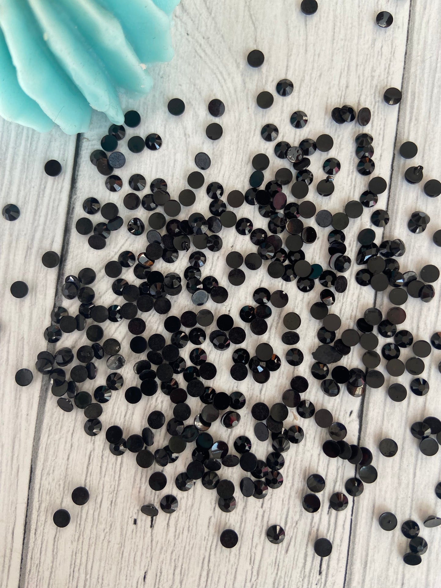 Stickon Round Rhinestone 3MM