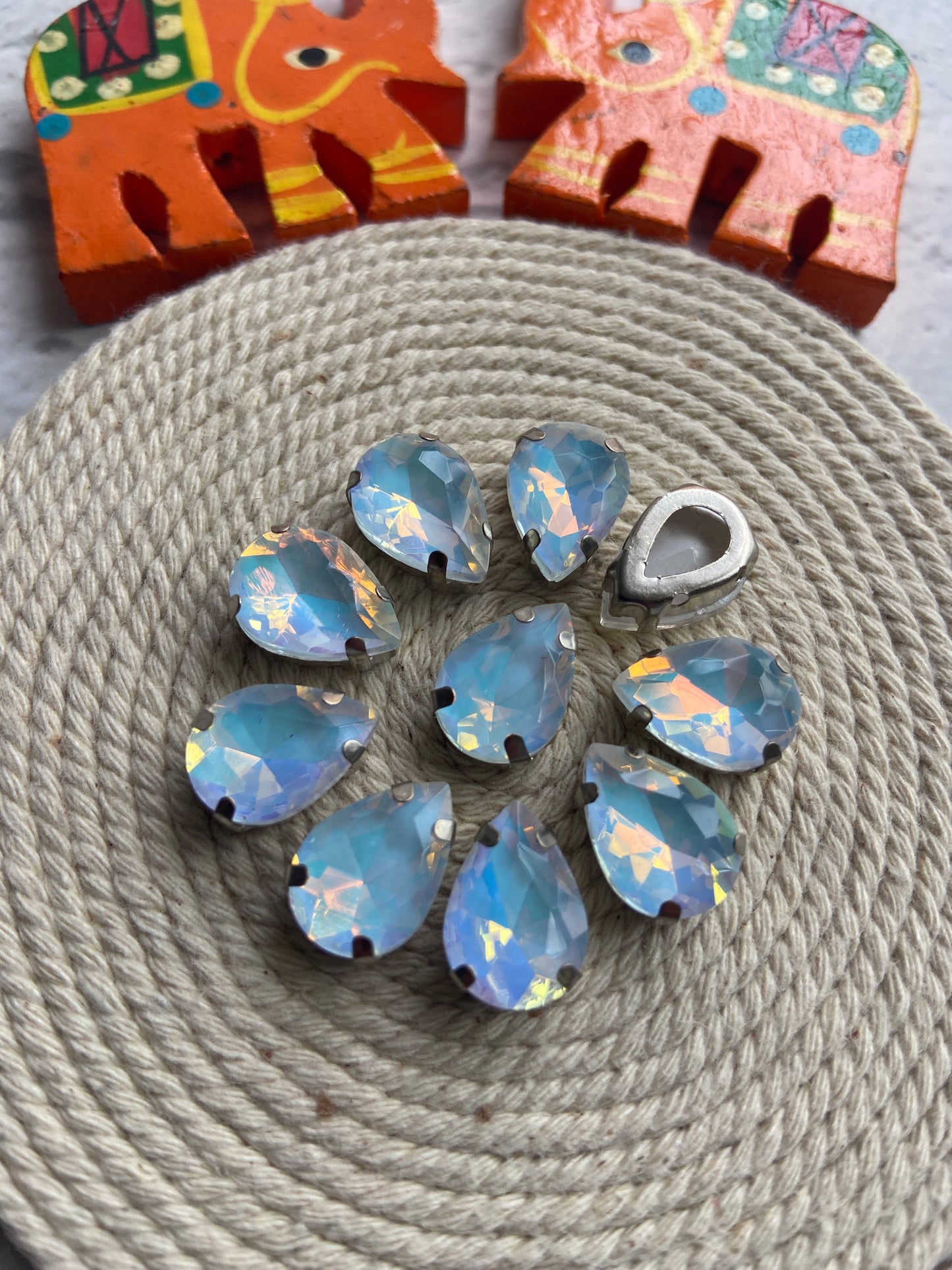 Mocha 10x14MM Drop