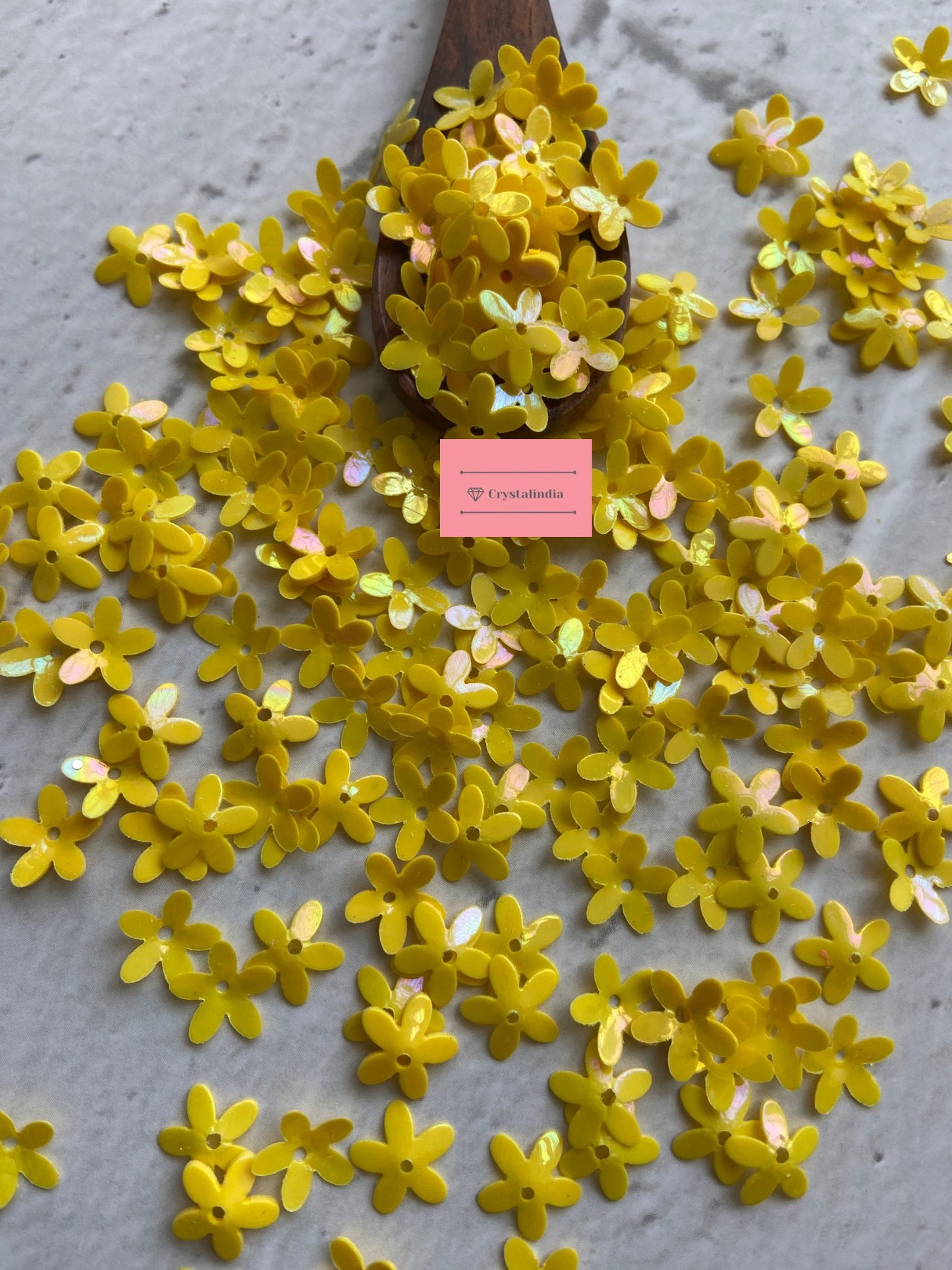 Periwinkle Flower Sequins - Rainbow Yellow