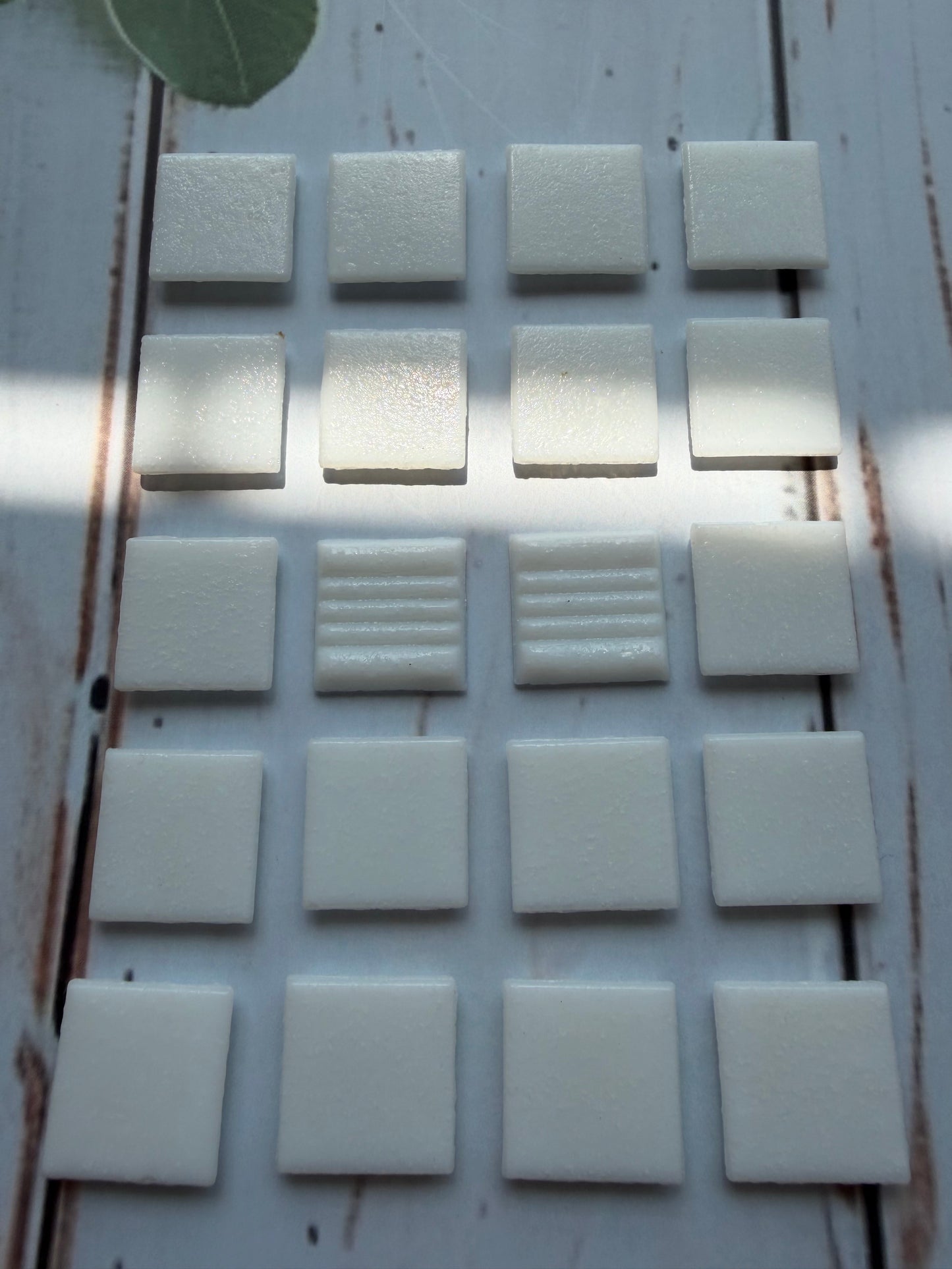 Crunch White
