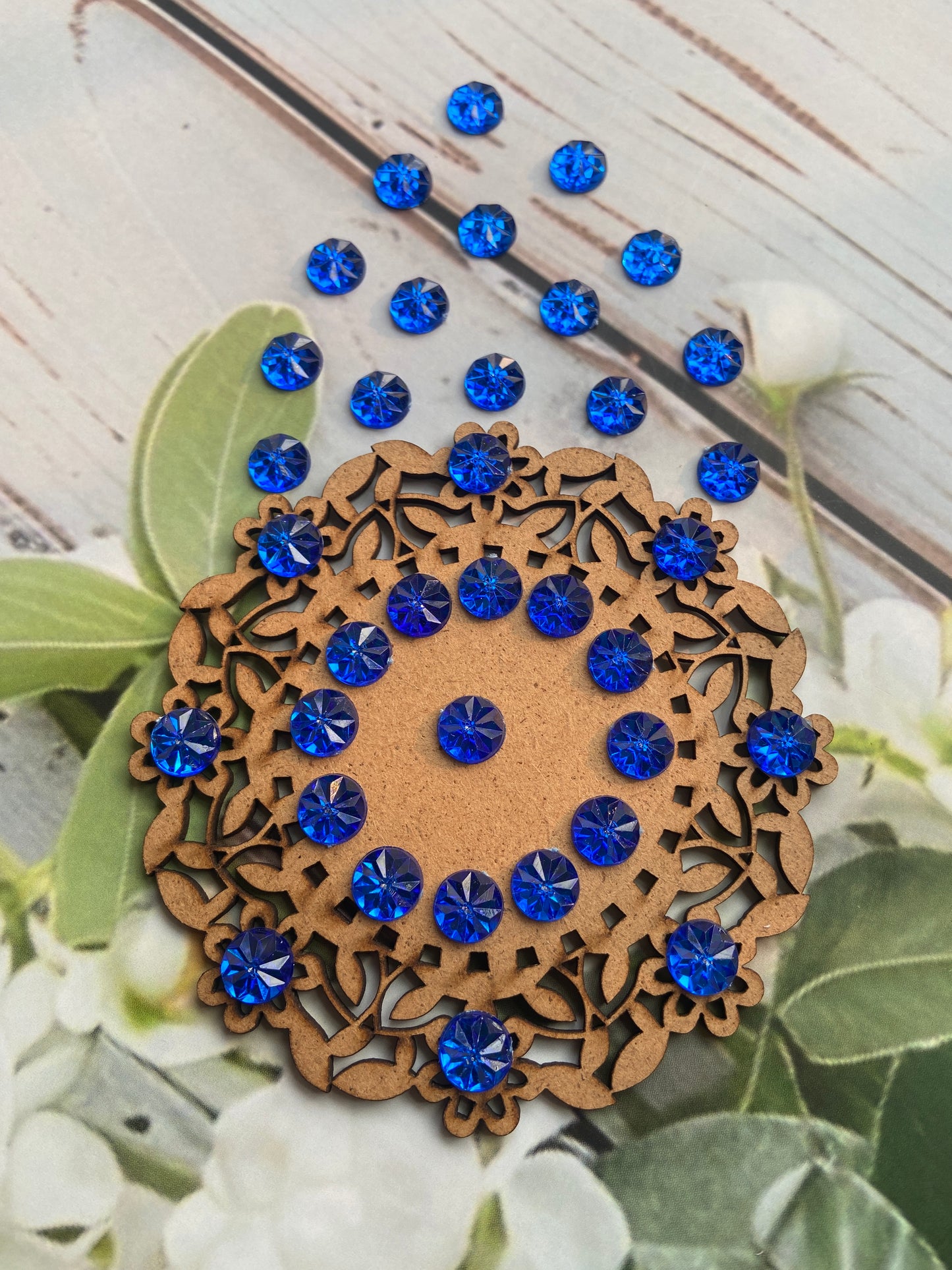 Stickon Engraved Round 10MM