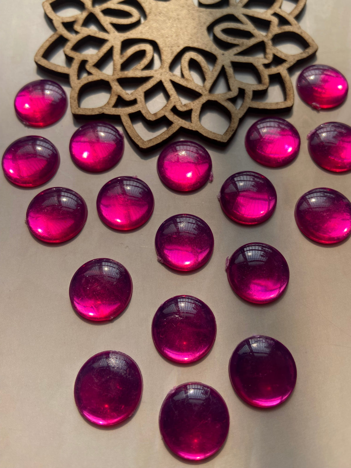Solid Stickon Stickon Round - 14MM – CrystalIndia