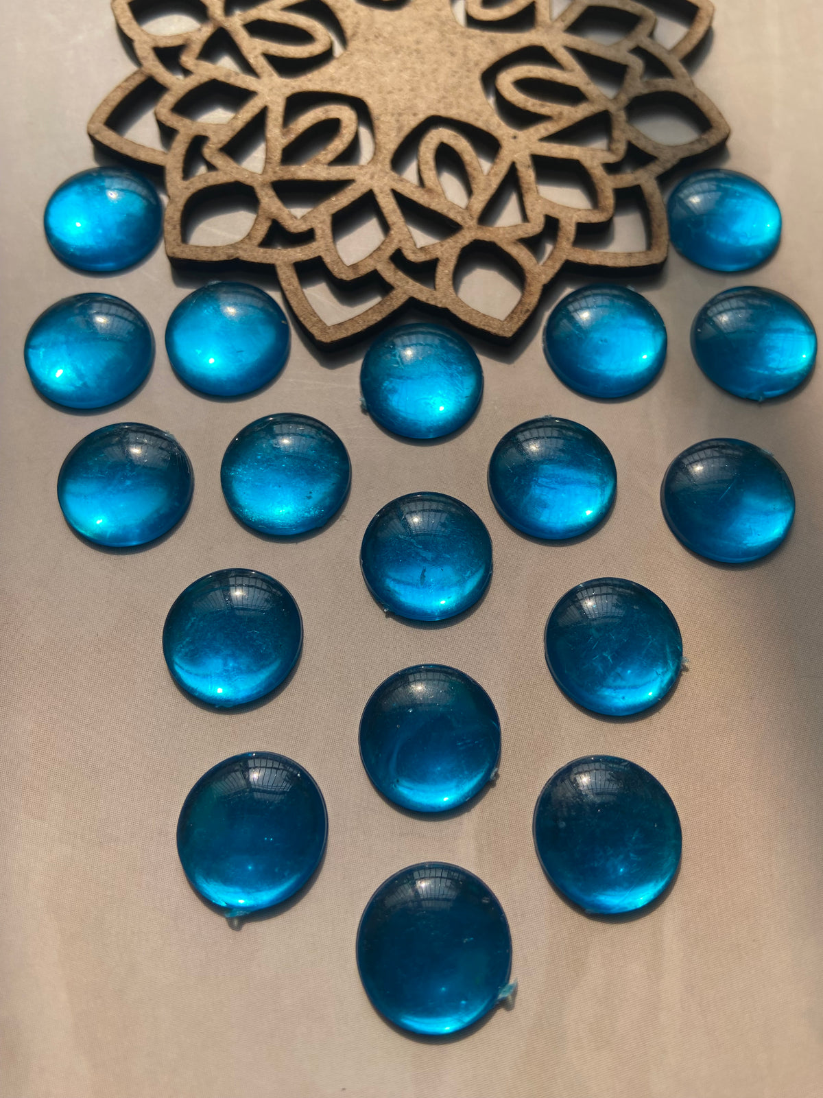 Solid Stickon Stickon Round - 14MM – CrystalIndia