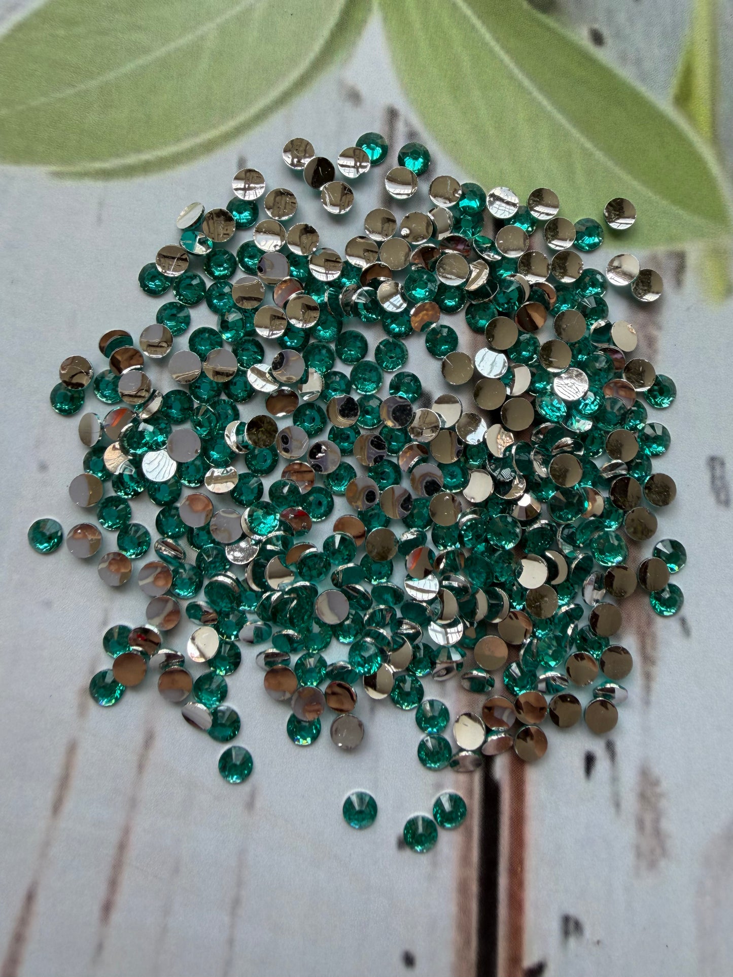 Stickon Round Rhinestone 3MM